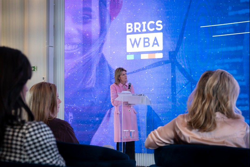 Concurso do BRICS premiará mulheres inovadoras à frente de startups