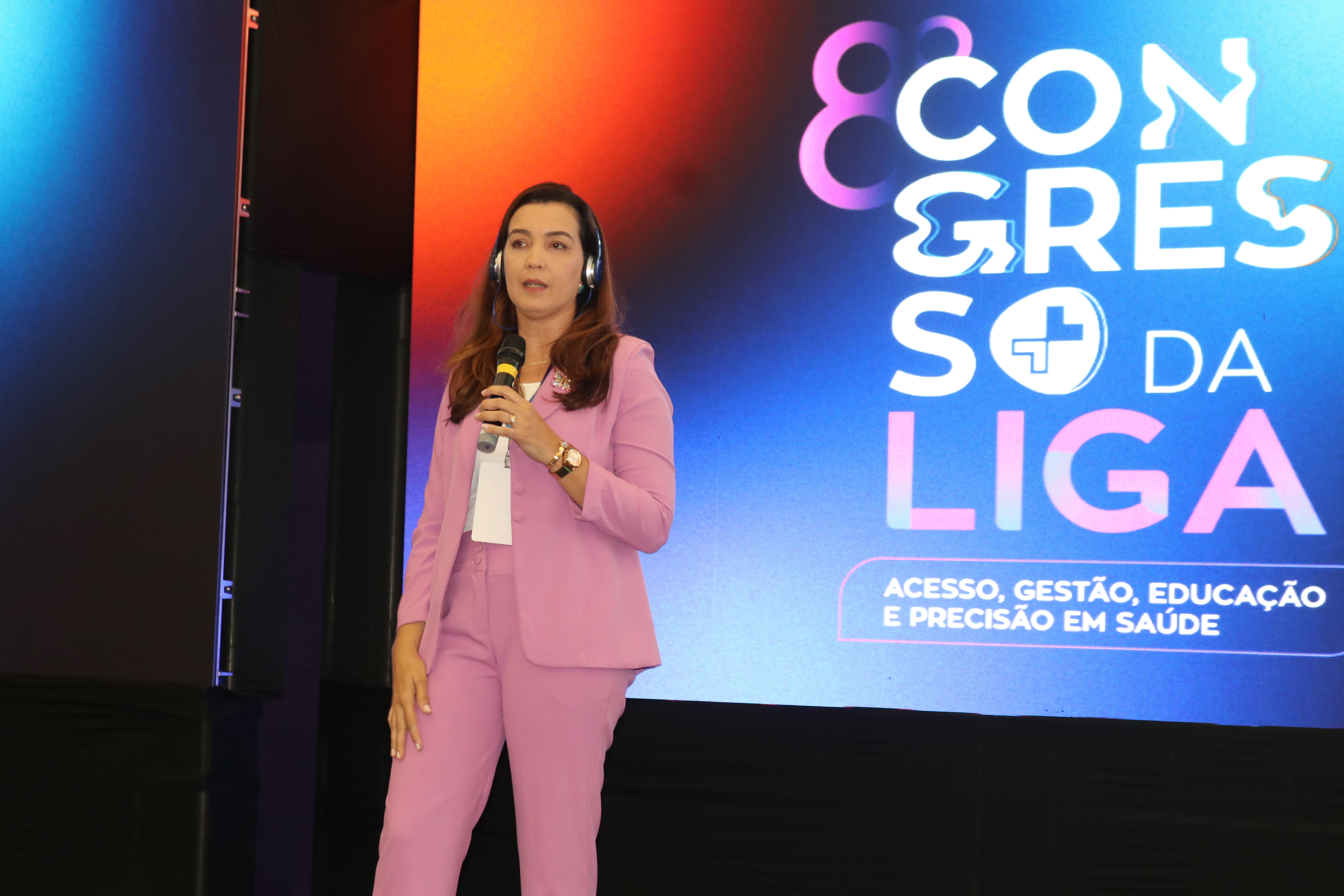 SESI-RN destaca riscos psicossociais no trabalho durante congresso da Liga Contra o Câncer
