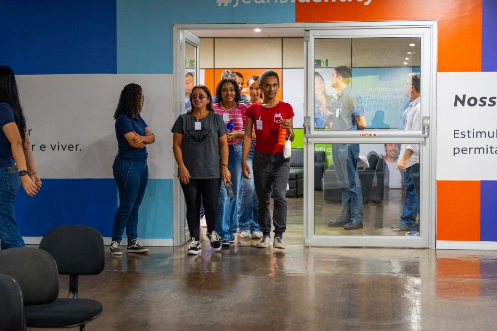 Tecendo Caminhos: SIFT-RN e SENAI-RN lançam projeto para capacitar profissionais para o setor de fiação