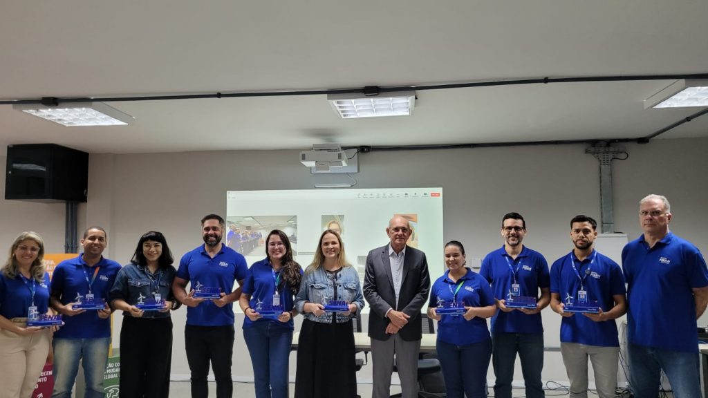 Presidente da FIERN homenageia equipe do ISI-ER por 1ª licença do Brasil para projeto eólico offshore