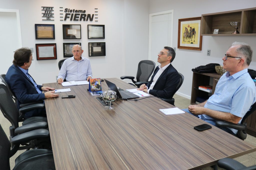 FIERN recebe diretor geral do SENAI Nacional para debater oportunidades de crescimento no trabalho de inovação e tecnologia