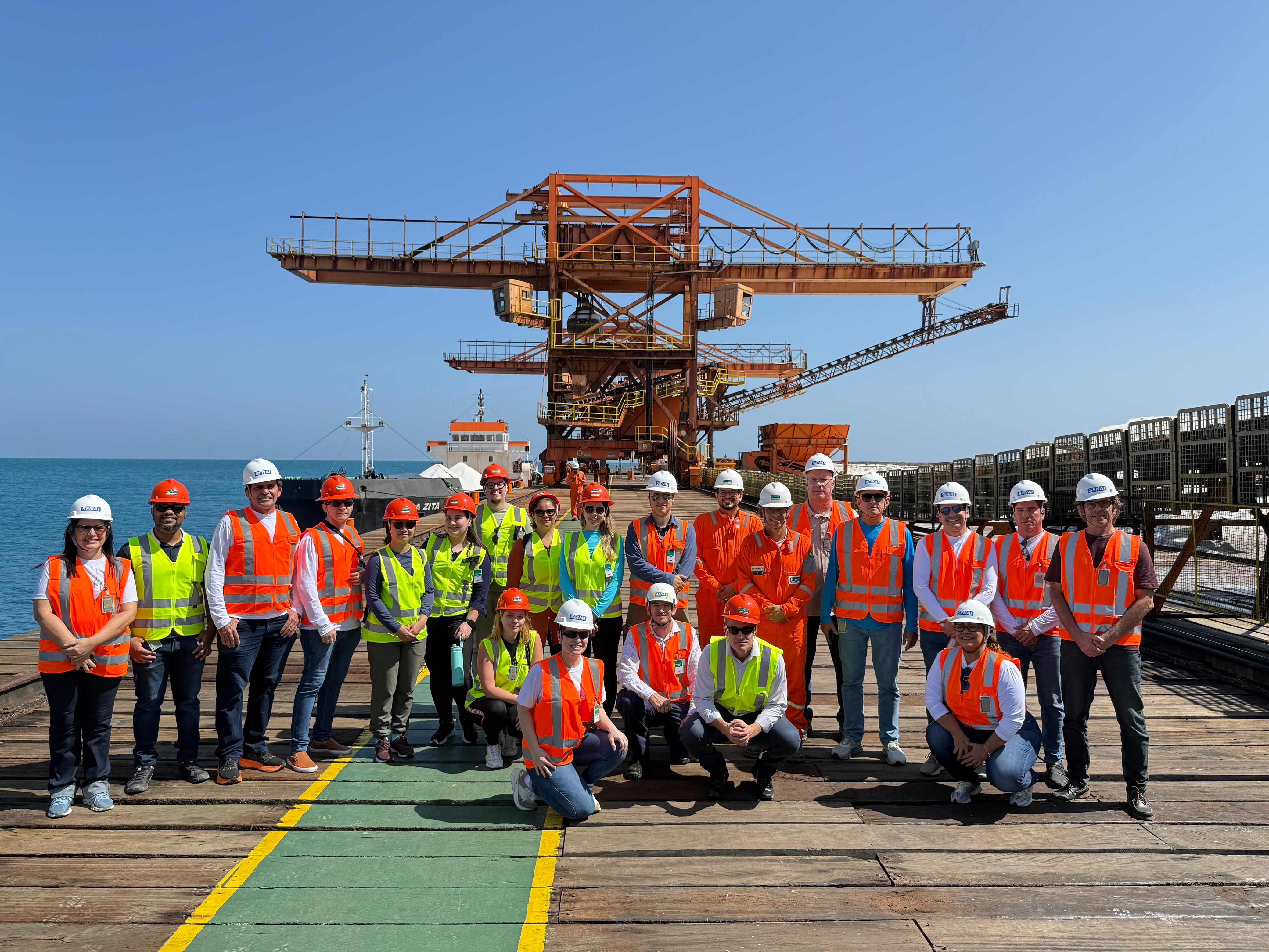 Presidente da FIERN destaca parceria para avanço da energia eólica offshore em visita ao Porto-Ilha
