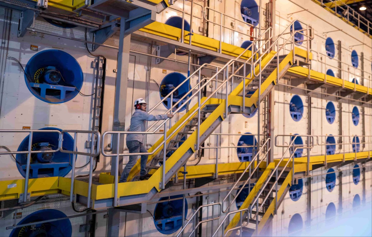 Indicadores industriais: setor começa 2º semestre estável, com recuo na capacidade instalada