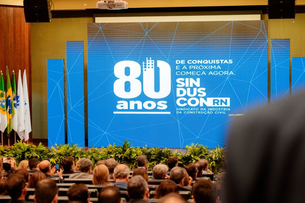 SINDUSCON-RN celebra 80 anos com homenagens a empresas e personalidades da Construção Civil potiguar