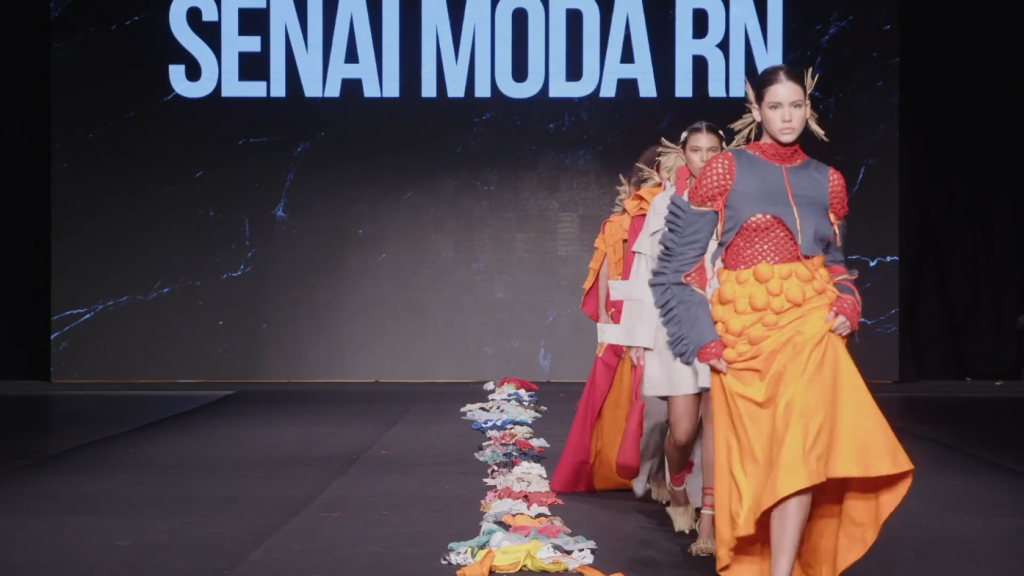 SENAI Moda RN apresenta desfile coletivo “Do Oceano ao Solo” com criações autorais de novos designers potiguares, dia 28 no Ginga Moda RN