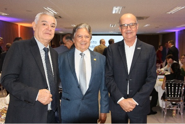FIERN participa de evento do Sindilojas que homenageou empresários com a Medalha Expoente do Comércio