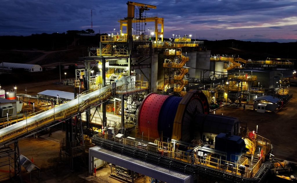 Aura e SENAI-RN abrem seleção no RN com 100 vagas gratuitas para capacitações em elétrica e mecânica 