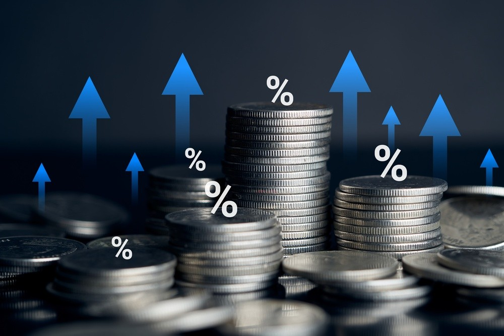 Juros altos agravam dificuldades da indústria, pondera CNI